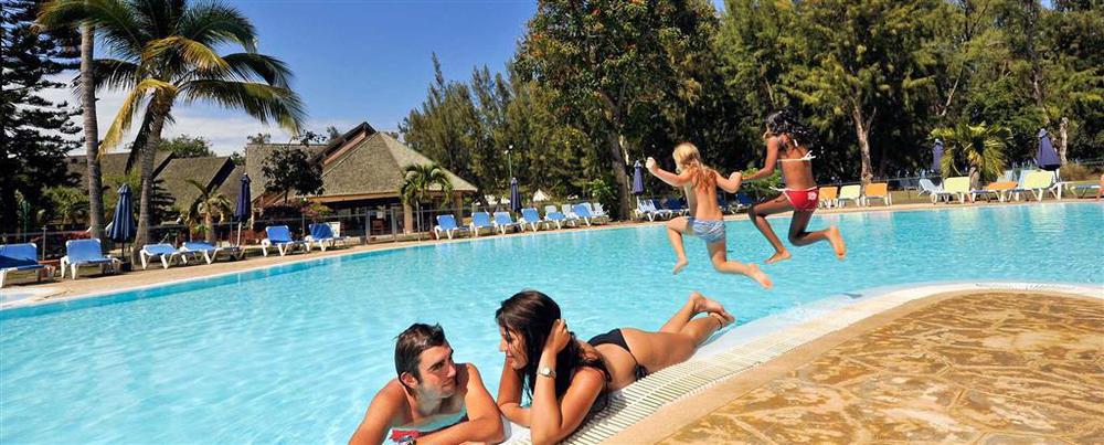 Relais De L'Hermitage Saint-Gilles Удобства фото